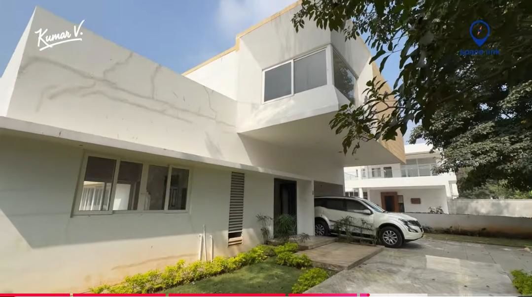 4 BHK + Pooja Room,Servant Room,Store Room 800 Sq.Yd. Villa in Sark One Extension