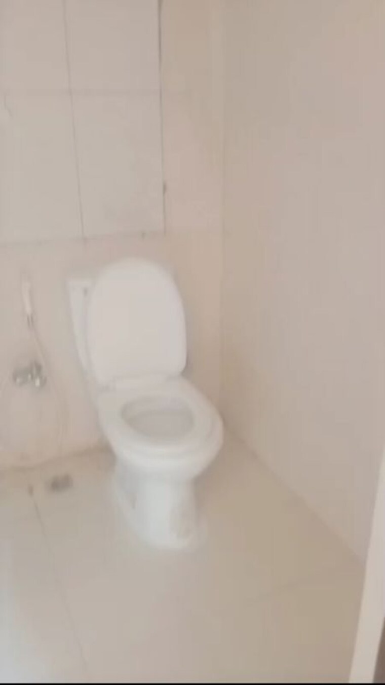 Bathroom, spaze-privvy-the-address 3 Bedroom 1800 Sq.Ft. Apartment In Sector 93 Gurgaon 10282570