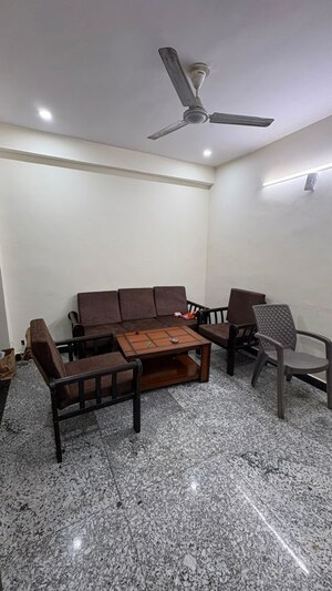 2 BHK Builder Floor For Rent in Sector 40