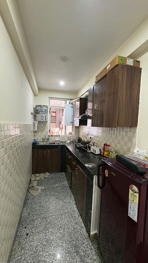 Kitchen in 2 BHK Builder Floor at Sector 40 – for Rent