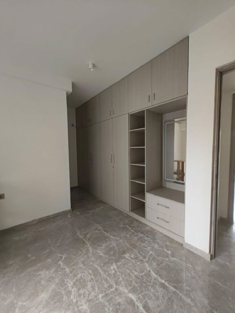 Room, santacruz west 3 Bedroom 1100 Sq.Ft. Apartment In Santacruz West Mumbai 10282585