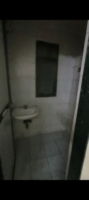 Bathroom in 1 BHK Apartment at Tilak Nagar – for Rent
