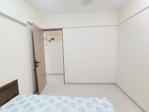 Room in 2 BHK Apartment at Mahavir Arham Mourya, Chembur – for Rent