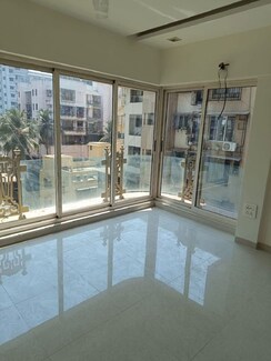3 BHK + Pooja Room Apartment For Rent in Khar West
