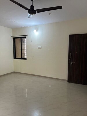 Room in 2 BHK Apartment at Rustomjee Athena, Majiwada – for Rent