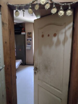 Building Lobby in 2 BHK Apartment at Kamlesh Mansion Apartment, Vile Parle East – for Sale