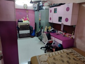 Team Area in 2 BHK Apartment at Kamlesh Mansion Apartment, Vile Parle East – for Sale
