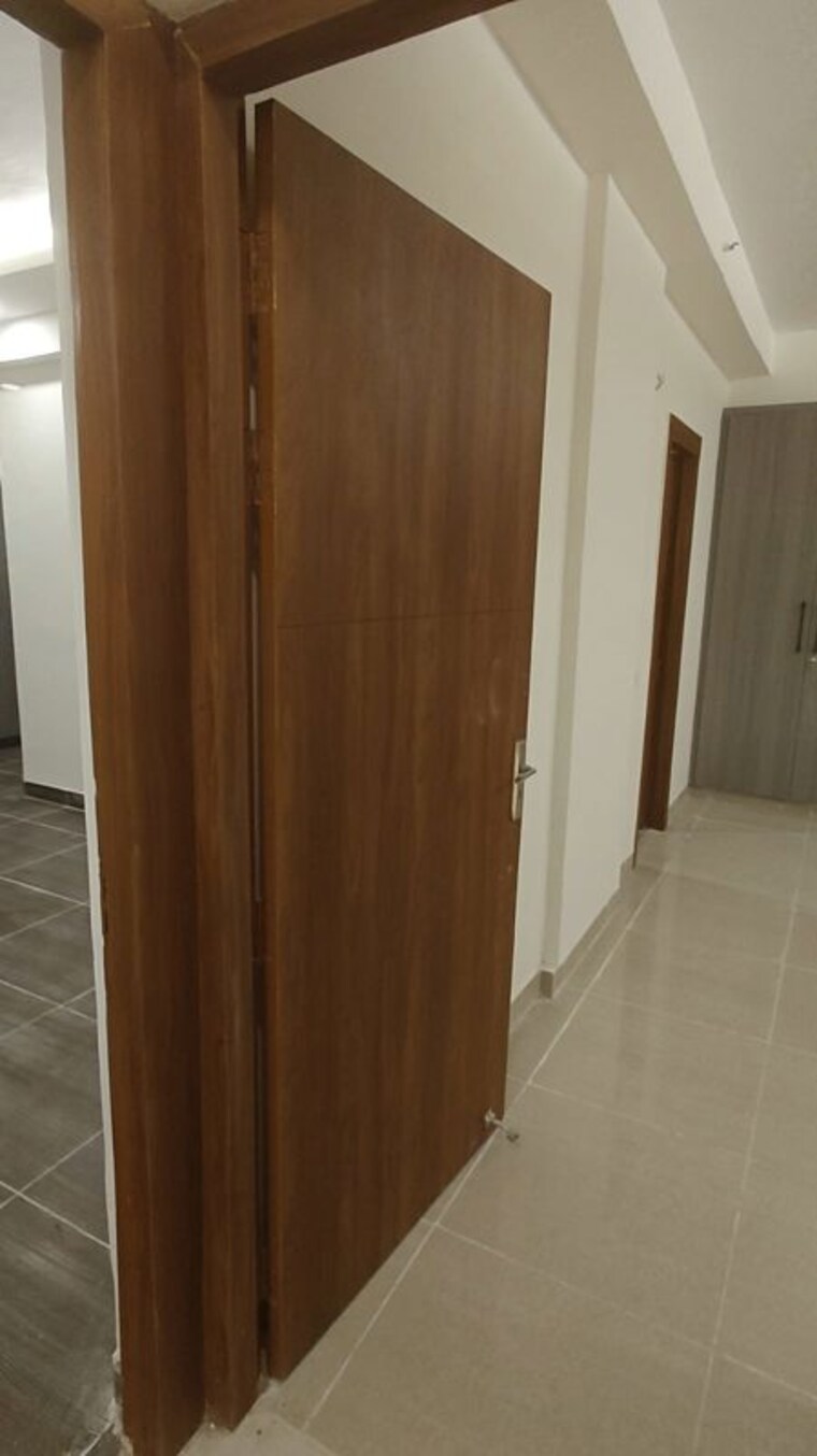 Room, amrapali-crystal-homes 3 Bedroom 1700 Sq.Ft. Apartment In Sector 76 Noida 10283024