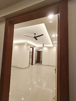3 BHK + Extra Room Apartment For Rent in Amrapali Crystal Homes