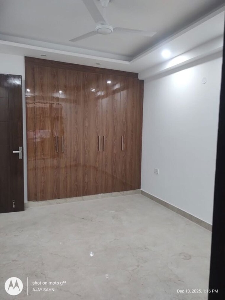 Room, hauz khas 4 Bedroom 300 Sq.Yd. Builder Floor In Hauz Khas Delhi 10283023