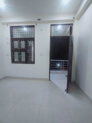 Room in 2 BHK Builder Floor at Saket – for Rent