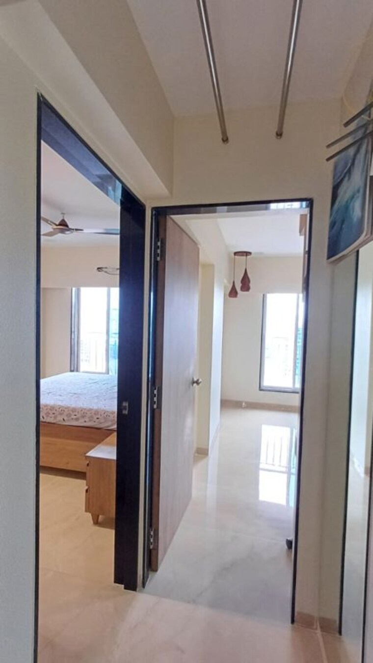 Room, ssakash-shri-upendra-nagar-chsl 2 Bedroom 575 Sq.Ft. Apartment In Dahisar East Mumbai 10283068