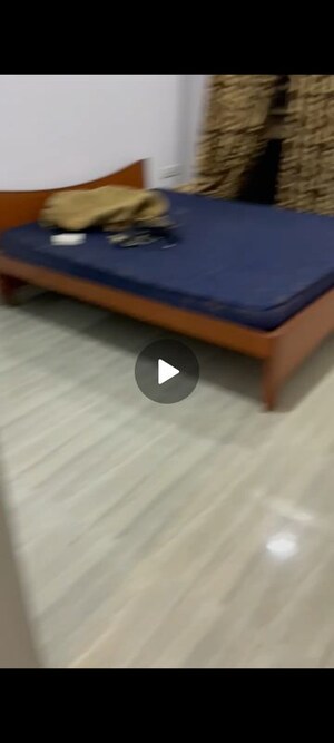 Furnished Amenities in 2 BHK Apartment at Sheth Vasant Oasis, Andheri East – for Rent