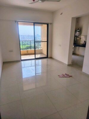 Room in 1 BHK Apartment at Shapoorji Pallonji Joyville Hadapsar Annexe, Hadapsar – for Rent