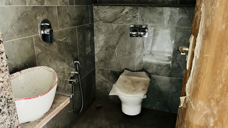 Bathroom, zundal 3 Bedroom 1845 Sq.Ft. Apartment In Zundal Ahmedabad 10283225