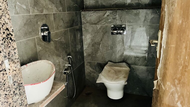 Bathroom, zundal 3 Bedroom 1845 Sq.Ft. Apartment In Zundal Ahmedabad 10283225