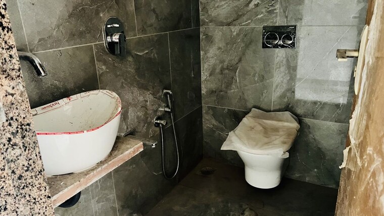 Bathroom, zundal 3 Bedroom 1845 Sq.Ft. Apartment In Zundal Ahmedabad 10283225