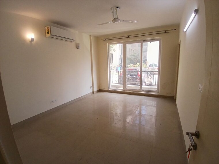 Room, emaar-emerald-floors-premier 4 Bedroom 1975 Sq.Ft. Apartment In Sector 65 Gurgaon 10283352