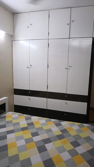 2 BHK Apartment For Rent in Roop Darshan Apartments, Andheri West