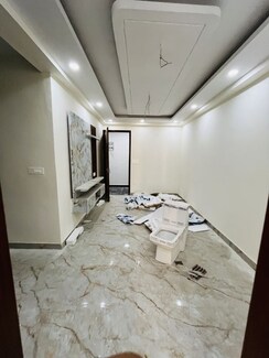 1 BHK + Pooja Room Builder Floor For Rent in Sector 73