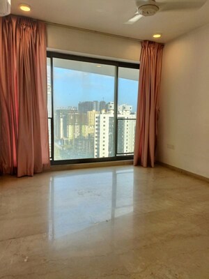 Room in 3 BHK Apartment at Mhada Colony – for Rent