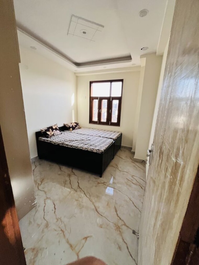 Bedroom, sector 73 2 Bedroom 1050 Sq.Ft. Builder Floor In Sector 73 Noida 10283449