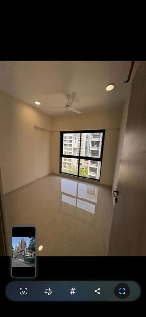 Room in 2 BHK Apartment at Platinum Life, Andheri West – for Rent