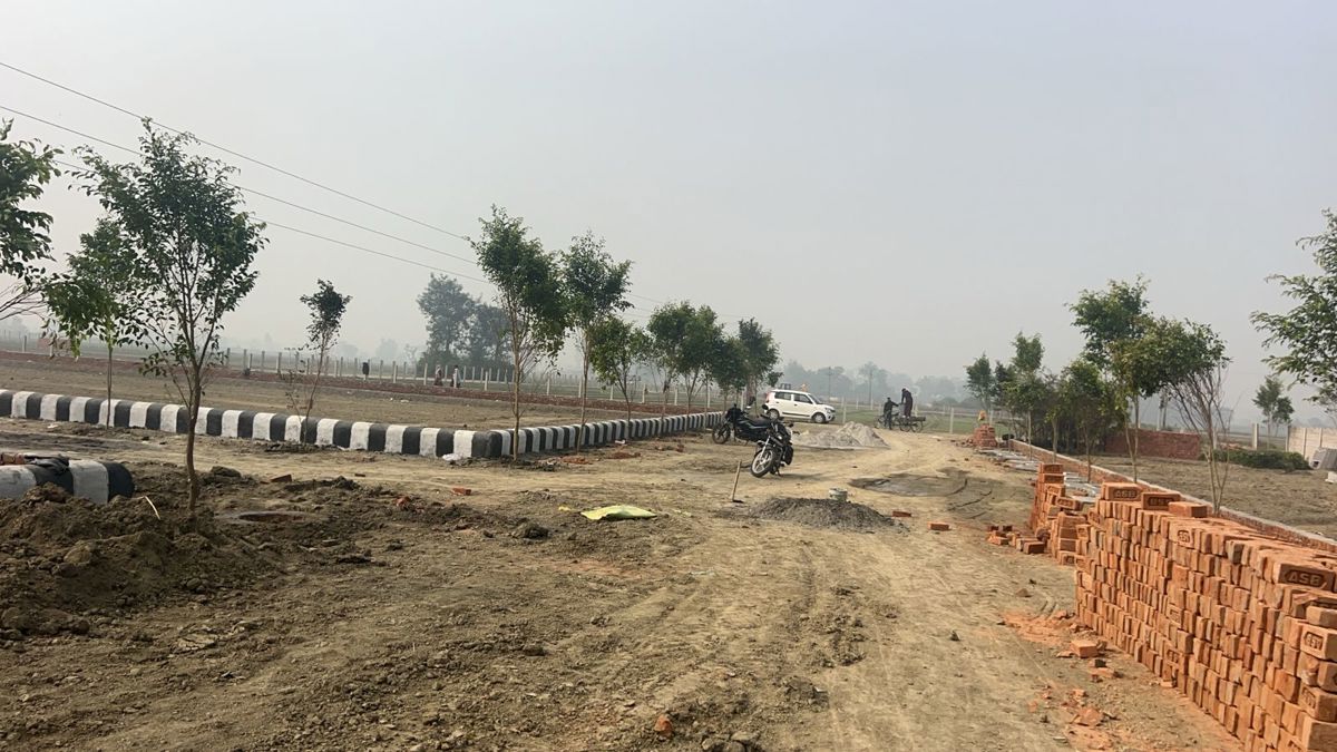 Plot For Sale in Krishna Iscon Valley