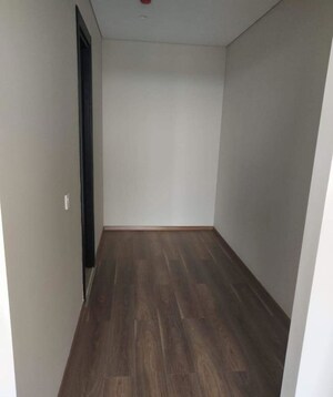 Room in 3.5 BHK Apartment at Panchshil Towers, Kharadi – for Sale