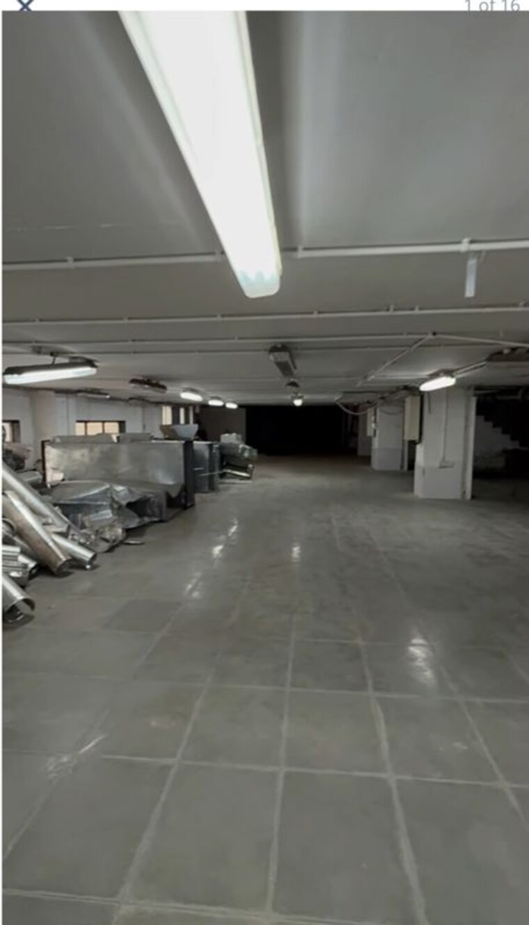  Parking, marol-industrial-area Commercial Warehouse 20000 Sq.Ft. In Andheri East Mumbai 10283718