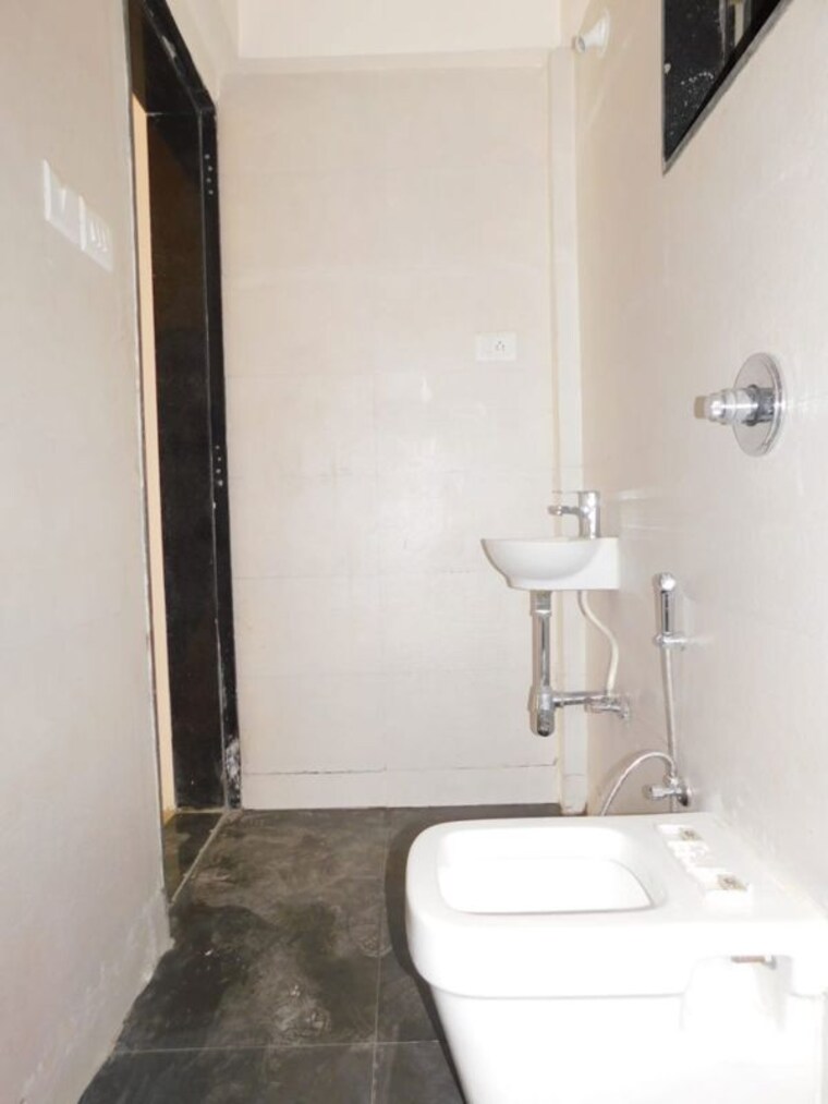 Bathroom, sangam-veda 1 Bedroom 425 Sq.Ft. Apartment In Andheri West Mumbai 10283852