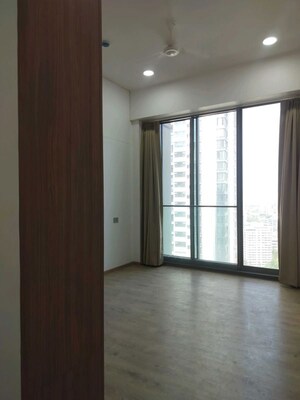 Room in 5 BHK Apartment at Rustomjee Crown, Prabhadevi – for Rent