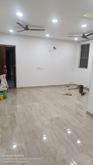 3.5 BHK Apartment For Rent in Unitech The Residences Gurgaon, Sector 33