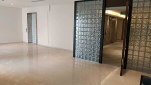 Room in 5 BHK Apartment at Rustomjee Crown, Prabhadevi – for Rent