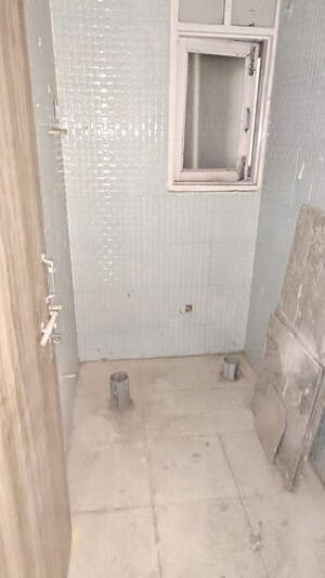 Bathroom in 2 BHK Builder Floor at Maidan Garhi – for Sale