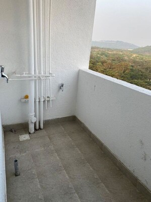 Room in 2 BHK Apartment at Abhinav Pebbles Urbania, Bavdhan – for Sale