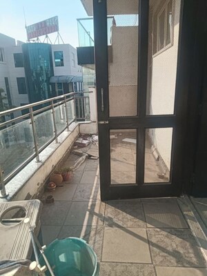 Balcony in 3 BHK Builder Floor at Sector 46 – for Rent