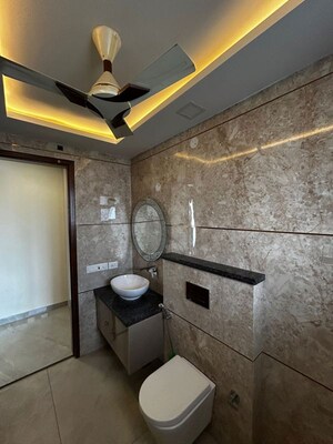 Bathroom in 1 BHK Builder Floor at Sector 45 – for Rent