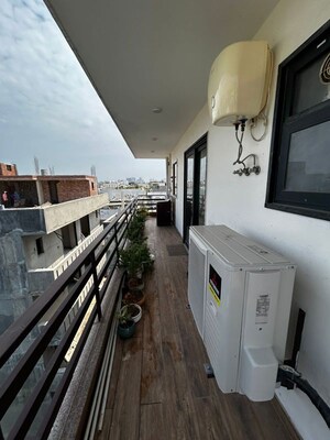 Balcony in 1 BHK Builder Floor at Sector 45 – for Rent