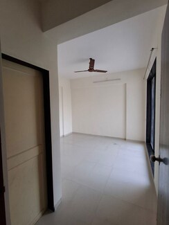 2 BHK + Extra Room Apartment For Rent in Sarvodaya Leela