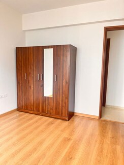 3.5 BHK + Study Room Apartment For Rent in Mahagun Mezzaria