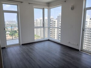 Room in 2 BHK Apartment at Ireo The Corridors, Sector 67a – for Rent