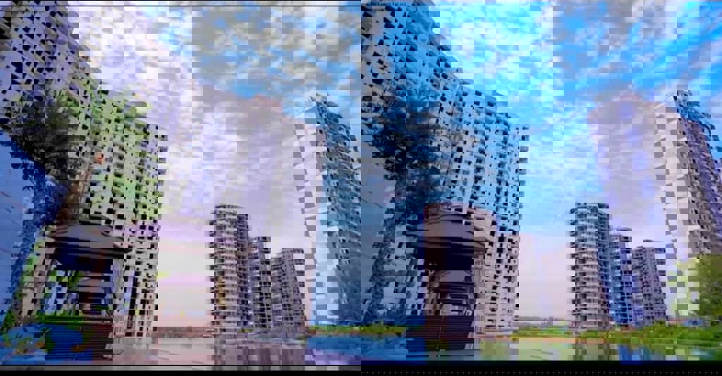 2 BHK 1285 Sq.Ft. Apartment in Omaxe Lake