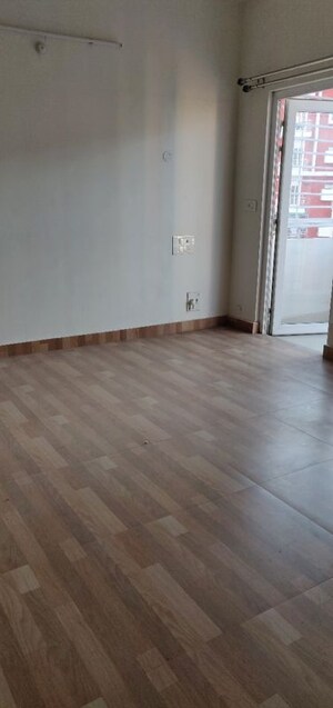 Room in 3 BHK Apartment at Ghuswal Kalan – for Sale