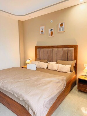 Bedroom in 1 BHK Builder Floor at Sector 39 – for Rent