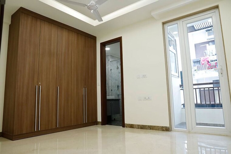 Room, sarvapriya vihar 3 Bedroom 2000 Sq.Ft. Builder Floor In Sarvapriya Vihar Delhi 10284076