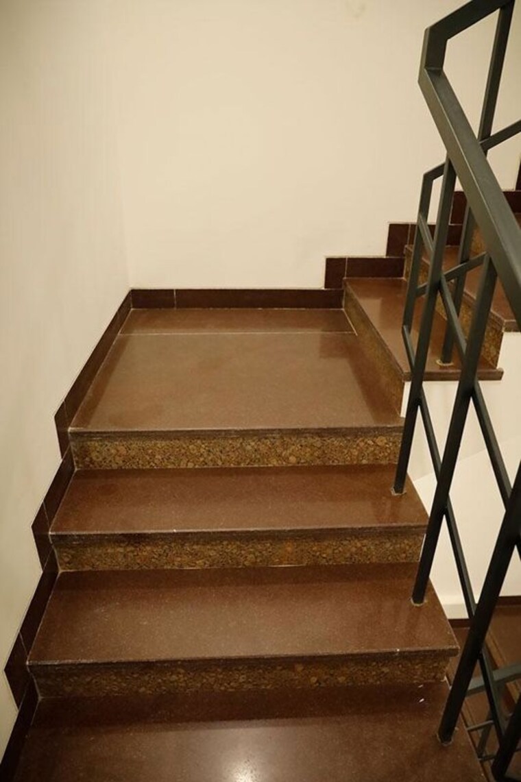 undefined, sarvapriya vihar 3 Bedroom 2000 Sq.Ft. Builder Floor In Sarvapriya Vihar Delhi 10284076