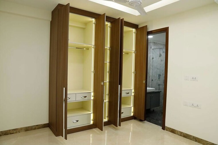 Room, sarvapriya vihar 3 Bedroom 2000 Sq.Ft. Builder Floor In Sarvapriya Vihar Delhi 10284076