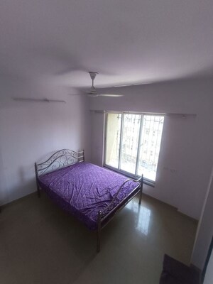 Room in 2 BHK Apartment at Mantri Serene, Goregaon East – for Rent