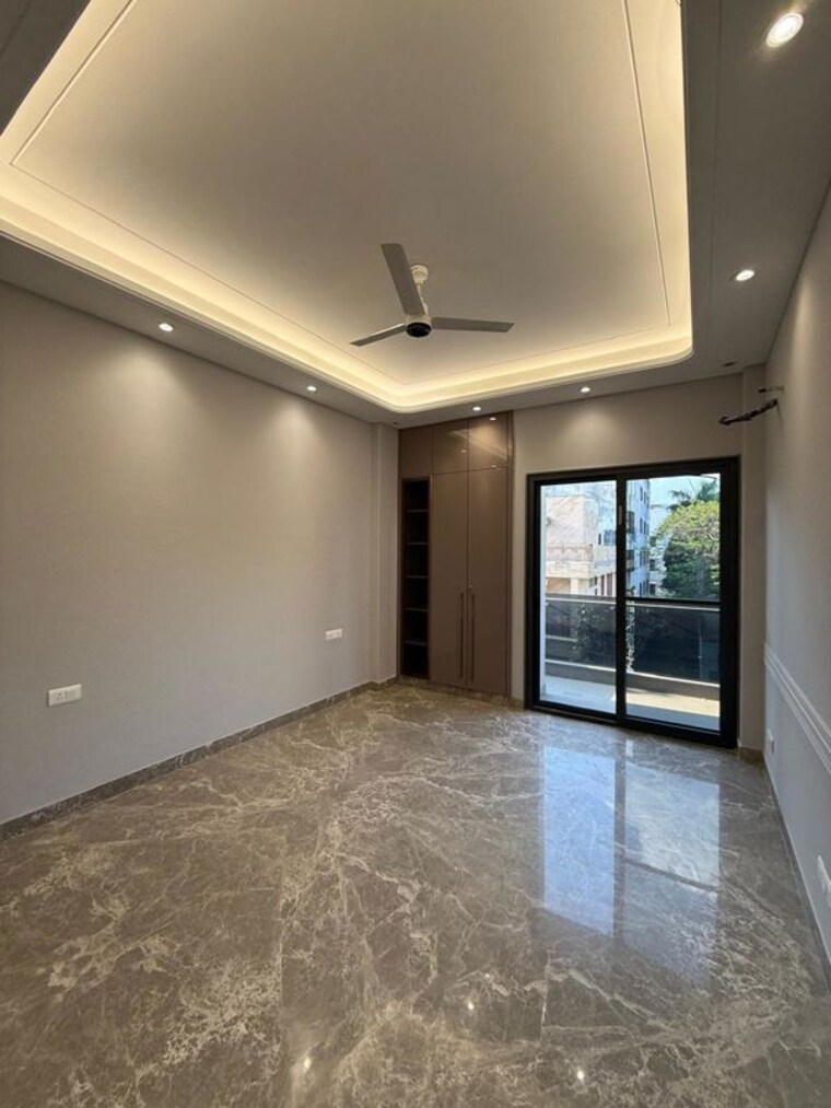 Room, shivalik colony 3 Bedroom 1800 Sq.Ft. Builder Floor In Shivalik Colony Delhi 10284098